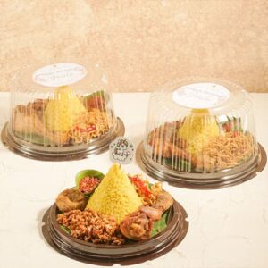 tempat makan nasi kuning solo