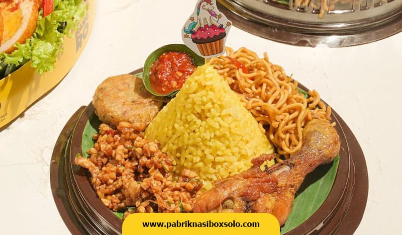 nasi tumpeng mini solo nasi tumpeng mini solo