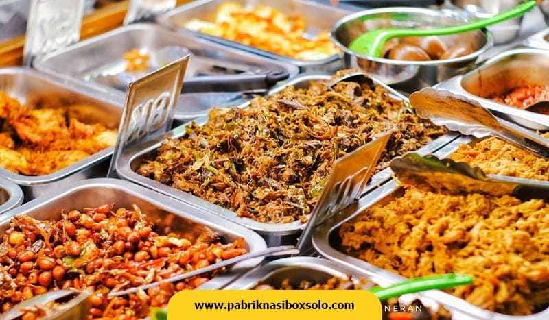 Paket Nasi Kotak Solo Paket Nasi Kotak Solo