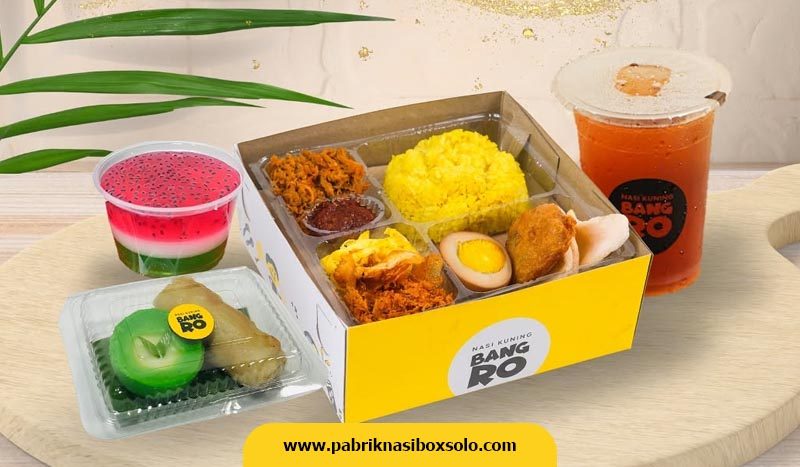 Nasi Box Solo untuk Acara Syukuran Nasi Box Solo untuk Acara Syukuran